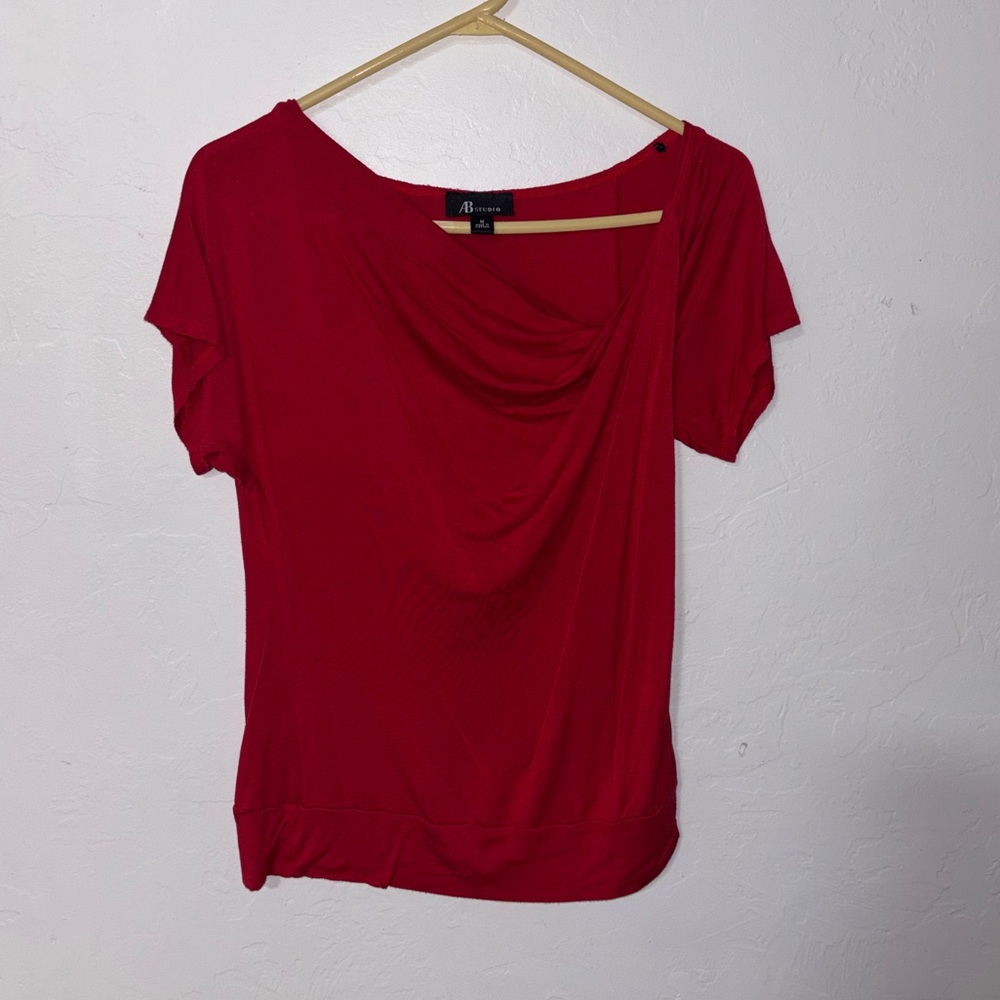 Women’s Medium Red Short Sleeve Blouse